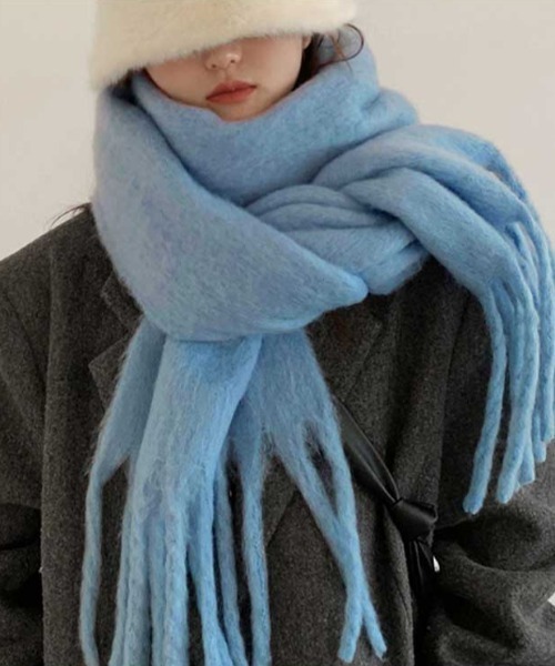 Vipoa（ヴィポア）の「ベーシックフリンジマフラー（マフラー・レディース・イエロー/ブラウン/レッド/ピンク/グリーン/アイボリー/ライトブルー/ブラック/グレー/ブルー/ベージュ/ライトピンク/ピンク系その他/ライトイエロー/マルチ/グリーン系その他/パープル/ライトパープル/チェリーレッド/チャコールグレー/ミント/オレンジ・FREE）」の11枚目の写真