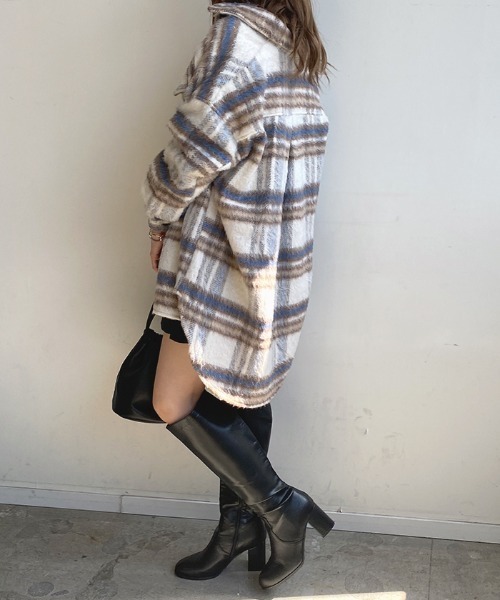 Futier land（フューティアランド）の「シャギーチェックビッグシャツアウター（ブルゾン・レディース・ブルー/アイボリー・MEDIUM）」の5枚目の写真