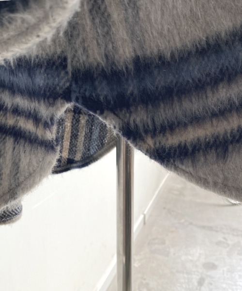 Futier land（フューティアランド）の「シャギーチェックビッグシャツアウター（ブルゾン・レディース・ブルー/アイボリー・MEDIUM）」の10枚目の写真