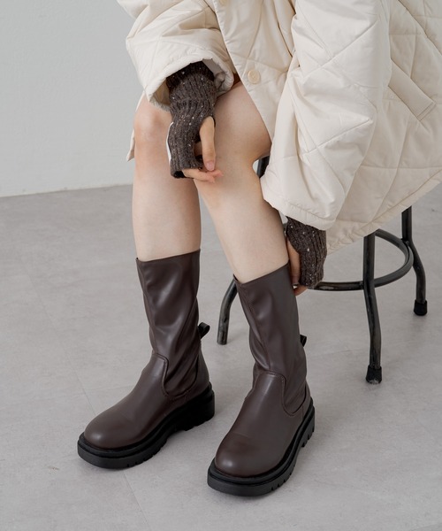 Kastane(カスタネ)の「ストレッチ厚底ミドルブーツ(ブーツ・レディース・ブラウン/ブラック・38/36/37)」の12枚目の写真