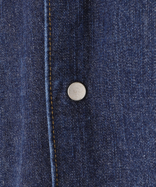 KUON（クオン）の「【KUON / クオン】別注 SAKIORI WAPPEN DENIM SHIRTS（シャツ/ブラウス・メンズ・ブルー/ブラック・SMALL/MEDIUM/LARGE/X-LARGE）」の10枚目の写真