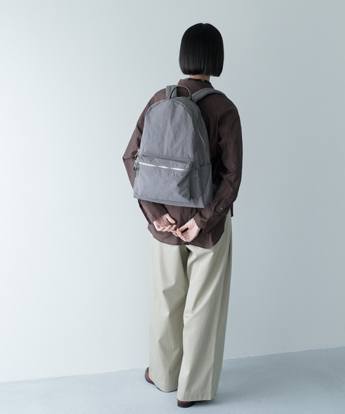 STANDARD SUPPLY(スタンダードサプライ)の「【ECモール限定】スタンダードサプライ / SHRINK NYLON シュリンクナイロン / DAILY DAYPACK デイリーデイパック(バックパック/リュック・メンズ・ブラック/ホワイト/グレー・FREE)」の6枚目の写真
