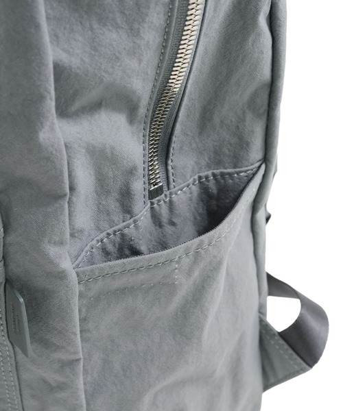 STANDARD SUPPLY(スタンダードサプライ)の「【ECモール限定】スタンダードサプライ / SHRINK NYLON シュリンクナイロン / DAILY DAYPACK デイリーデイパック(バックパック/リュック・メンズ・ブラック/ホワイト/グレー・FREE)」の18枚目の写真