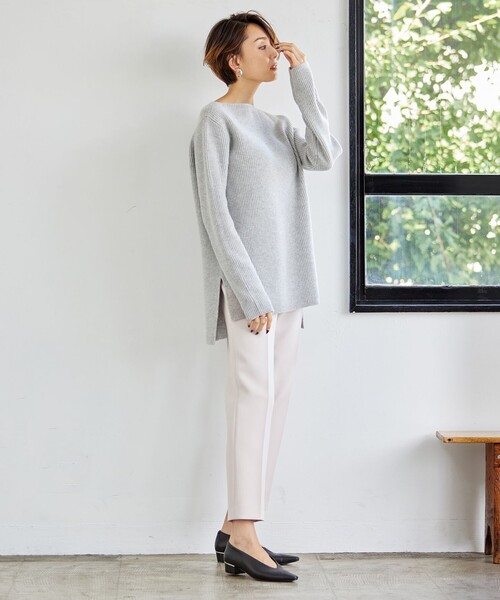 ICB(アイシービー)の「【WEB限定カラーあり】ウールカシミヤ ボートネックニット(ニット/セーター・レディース・ホワイト系/ブラック系/ライトグリーン系/ブルー系・SMALL)」の6枚目の写真