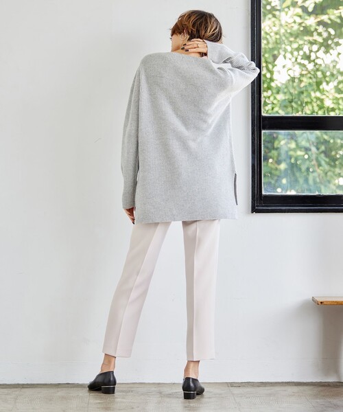 ICB(アイシービー)の「【WEB限定カラーあり】ウールカシミヤ ボートネックニット(ニット/セーター・レディース・ホワイト系/ブラック系/ライトグリーン系/ブルー系・SMALL)」の5枚目の写真