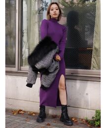 ディープスリットロングニットワンピース