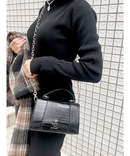 EVRIS（エヴリス）の「ディープスリットロングニットワンピース（ワンピース・レディース・パープル/ブラック/ブルー・FREE）」の15枚目の写真