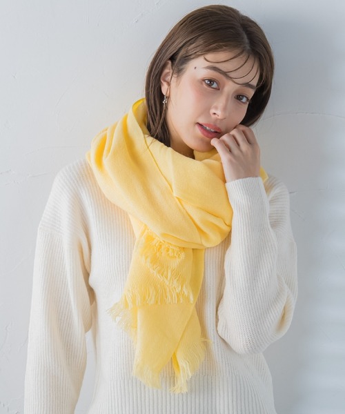 ketty(ケティ)の「無地ストール(マフラー・レディース・グリーン/オレンジ/イエロー/オフホワイト・FREE)」の3枚目の写真