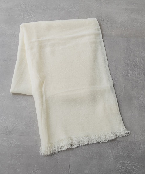 ketty(ケティ)の「無地ストール(マフラー・レディース・グリーン/オレンジ/イエロー/オフホワイト・FREE)」の5枚目の写真