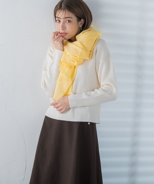 ketty(ケティ)の「無地ストール(マフラー・レディース・グリーン/オレンジ/イエロー/オフホワイト・FREE)」の17枚目の写真