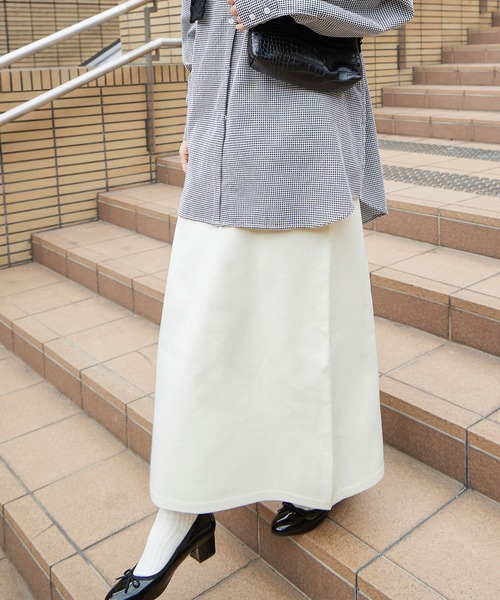 Fashion Letter(ファッションレター)の「12Gニットロングスカート(スカート・レディース・オフホワイト/ベージュ系その他/レッド系その他/グリーン/ブラック・M)」の6枚目の写真