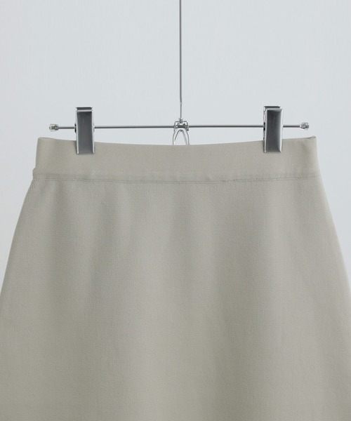 Fashion Letter(ファッションレター)の「12Gニットロングスカート(スカート・レディース・オフホワイト/ベージュ系その他/レッド系その他/グリーン/ブラック・M)」の11枚目の写真