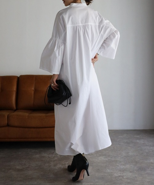 Bonjour Sagan（ボンジュールサガン）の「袖フレアシャツワンピース（シャツワンピース・レディース・オフホワイト/ライトブルー/ベージュ/ネイビー・FREE）」の8枚目の写真