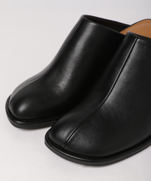 LOWRYS FARM（ローリーズファーム）の「オブリークミュール　182095（パンプス・レディース・ブラック/ブラウン・MEDIUM/LARGE）」の10枚目の写真