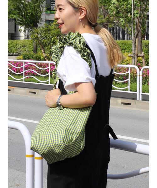 AMERICAN HOLIC（アメリカンホリック）の「ギンガムフリルバッグ（トートバッグ・レディース・ピンク/ホワイト/イエロー/サックスブルー・FREE）」の15枚目の写真