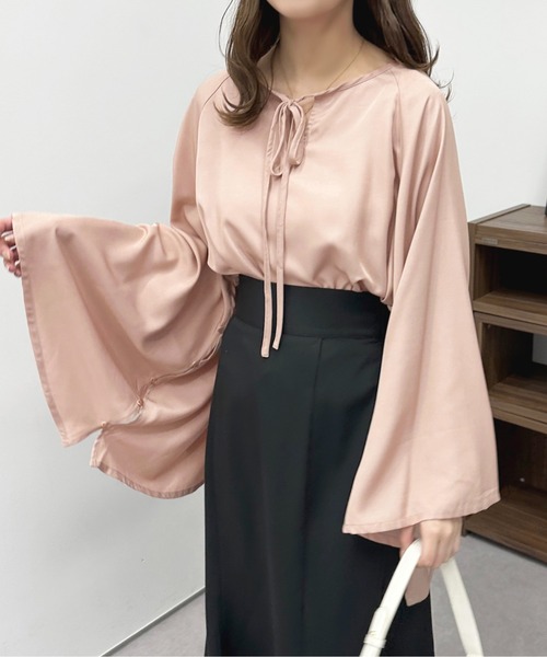 apres jour(アプレジュール)の「スリットスリーブブラウス【ZOZOTOWN限定アイテム】(シャツ/ブラウス・レディース・オフホワイト/ピンク/ブルー・X-LARGE/フリー)」の3枚目の写真