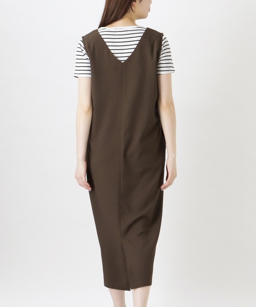 NAVY（ネイビー）の「麻ライクジャンパースカート+半袖Tシャツ セット アンサンブル（ジャンパースカート・レディース・ベージュ/ブラウン/ブラック・M/L）」の4枚目の写真