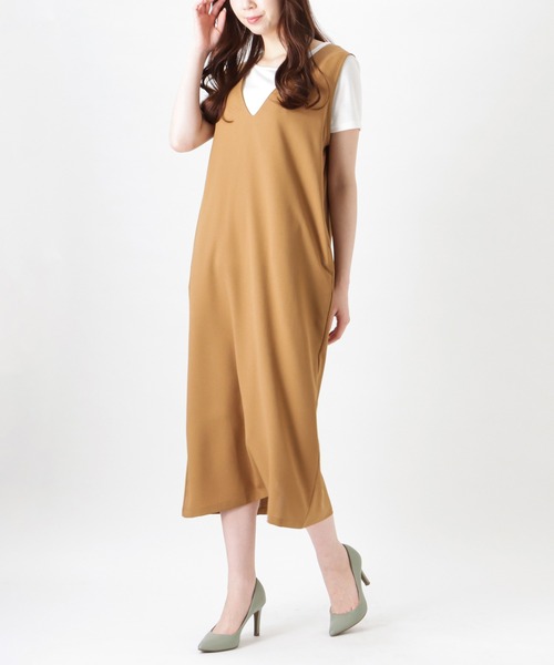 NAVY（ネイビー）の「麻ライクジャンパースカート+半袖Tシャツ セット アンサンブル（ジャンパースカート・レディース・ベージュ/ブラウン/ブラック・M/L）」の11枚目の写真