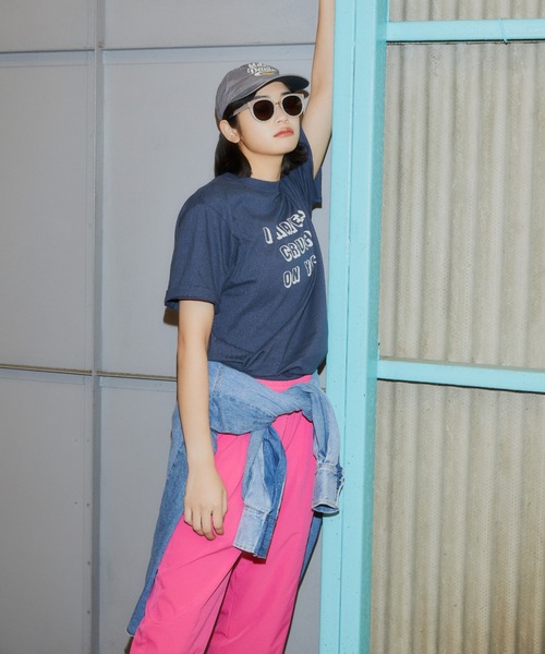 AMERICANA（アメリカーナ）の「[Americana/アメリカーナ] ラフィー天竺 ロゴプリントTシャツ（Tシャツ/カットソー・レディース・ネイビー/グレー/キナリ・ONE SIZE）」の22枚目の写真