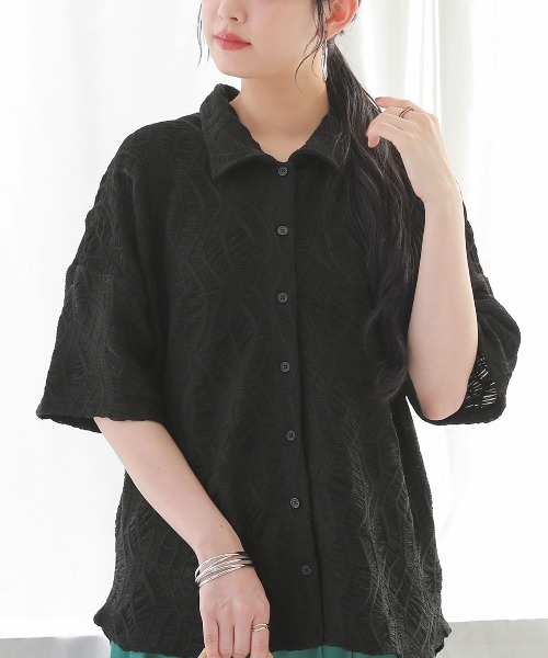 osharewalker(オシャレウォーカー)の「『ジオメトリック半袖シャツ』(シャツ/ブラウス・レディース・ブラック/オフホワイト/イエロー・FREE)」の8枚目の写真