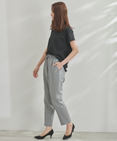 Arnold Palmer(アーノルドパーマー)の「フレンチスリーブ バックタック Tシャツ(Tシャツ/カットソー・レディース・オフホワイト/ブラウン/ブラック・S/M/L)」の10枚目の写真