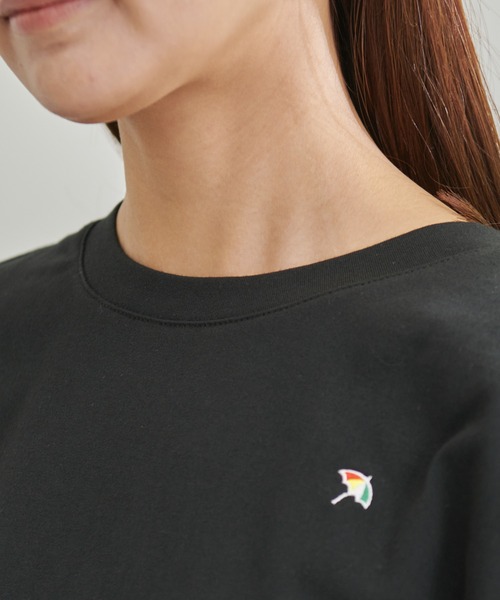 Arnold Palmer(アーノルドパーマー)の「フレンチスリーブ バックタック Tシャツ(Tシャツ/カットソー・レディース・オフホワイト/ブラウン/ブラック・S/M/L)」の5枚目の写真