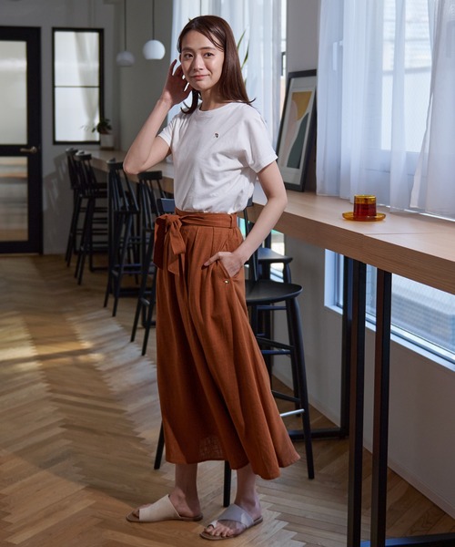 Arnold Palmer(アーノルドパーマー)の「フレンチスリーブ バックタック Tシャツ(Tシャツ/カットソー・レディース・オフホワイト/ブラウン/ブラック・S/M/L)」の14枚目の写真