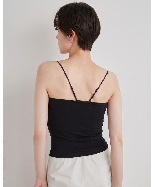 emmi（エミ）の「【emmi atelier】サントーニインナーベアトップ（キャミソール・レディース・ブルー/ブラック/ホワイト・FREE）」の6枚目の写真