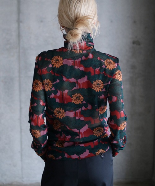 G.V.G.V.（ジーヴィージーヴィー）の「FLORAL STRECH TULL L/S