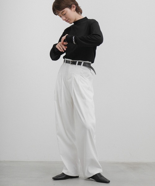 select MOCA(セレクトモカ)の「リブセンタープチハイネックトップス(Tシャツ/カットソー・レディース・カーキ/グレイッシュベージュ/アイボリー/ブラック・FREE)」の7枚目の写真