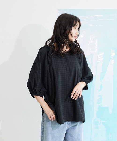 Jayro(ジャイロ)の「袖ボリュームチュニックBL(シャツ/ブラウス・レディース・ホワイト系その他/ブラック/グリーン・M)」の3枚目の写真