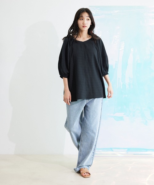Jayro(ジャイロ)の「袖ボリュームチュニックBL(シャツ/ブラウス・レディース・ホワイト系その他/ブラック/グリーン・M)」の15枚目の写真