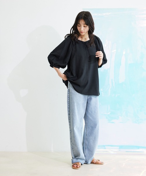 Jayro(ジャイロ)の「袖ボリュームチュニックBL(シャツ/ブラウス・レディース・ホワイト系その他/ブラック/グリーン・M)」の4枚目の写真