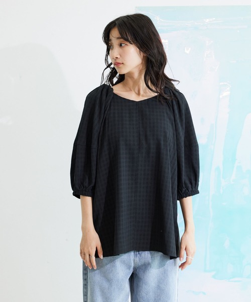 Jayro(ジャイロ)の「袖ボリュームチュニックBL(シャツ/ブラウス・レディース・ホワイト系その他/ブラック/グリーン・M)」の5枚目の写真