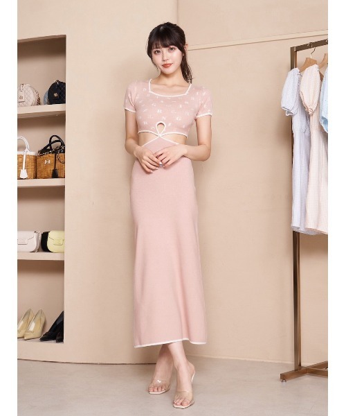 Darich(ダーリッチ)の「ランダムロゴウエストカットロングワンピース(ワンピース・レディース・ピンクベージュ/ミント/ブラック・FREE/FS)」の3枚目の写真
