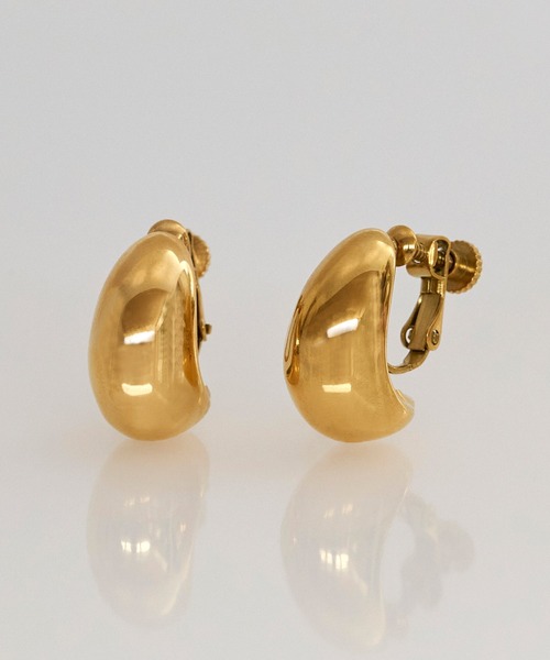 Phoebe（フィービィー）の「【金属アレルギー対応】プランプフープイヤリング　ゴールド/サージカルステンレス（イヤリング・レディース・シルバー/イエローゴールド・FREE）」の4枚目の写真