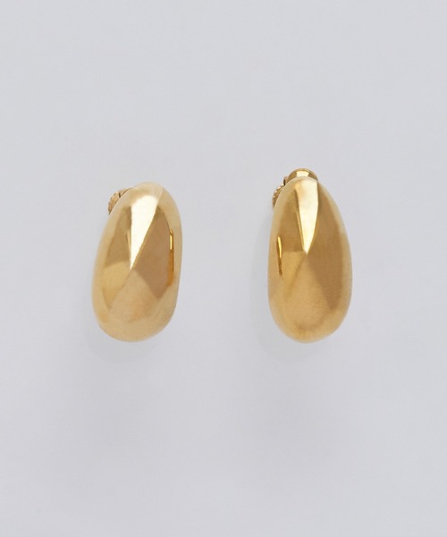 Phoebe（フィービィー）の「【金属アレルギー対応】プランプフープイヤリング　ゴールド/サージカルステンレス（イヤリング・レディース・シルバー/イエローゴールド・FREE）」の5枚目の写真