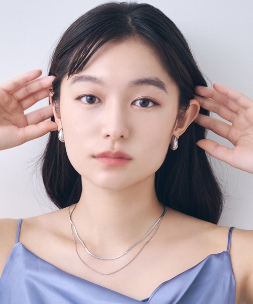 Phoebe（フィービィー）の「【金属アレルギー対応】プランプフープイヤリング　ゴールド/サージカルステンレス（イヤリング・レディース・シルバー/イエローゴールド・FREE）」の10枚目の写真