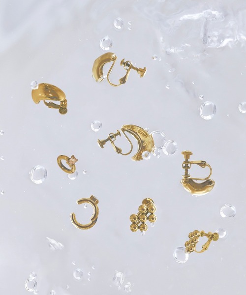 Phoebe（フィービィー）の「【金属アレルギー対応】プランプフープイヤリング　ゴールド/サージカルステンレス（イヤリング・レディース・シルバー/イエローゴールド・FREE）」の18枚目の写真