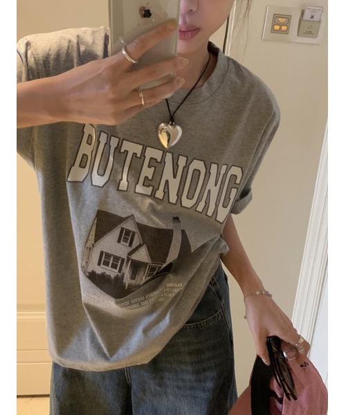 LYEON(リヨン)の「オーバーサイズTシャツ(Tシャツ/カットソー・レディース・グレー/ホワイト・FREE)」の2枚目の写真