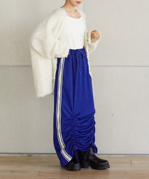 w closet（ダブルクローゼット）の「サイドラインドロストスカート 