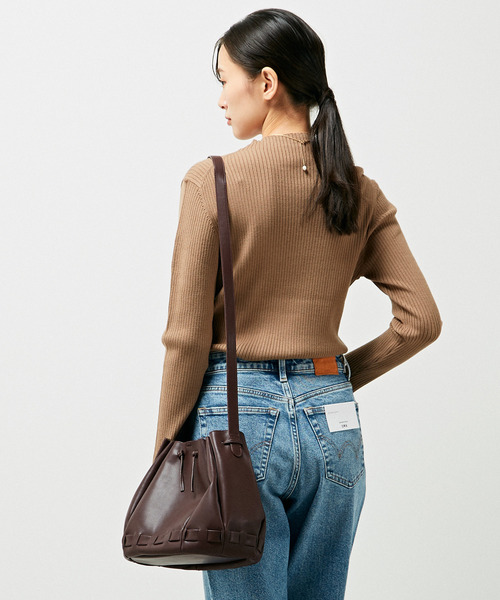 MELROSE claire（メルローズ クレール）の「【スタイリングのアクセントになるアコーディオンバッグ】（ショルダーバッグ・レディース・ダークグリーン/ブラック/ボルドー・FREE）」の6枚目の写真