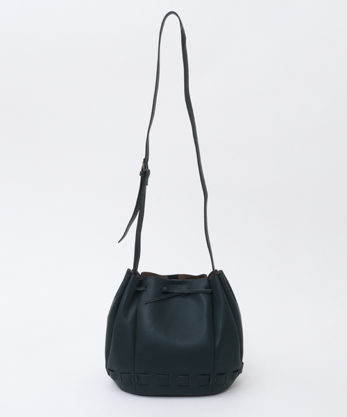 MELROSE claire（メルローズ クレール）の「【スタイリングのアクセントになるアコーディオンバッグ】（ショルダーバッグ・レディース・ダークグリーン/ブラック/ボルドー・FREE）」の14枚目の写真