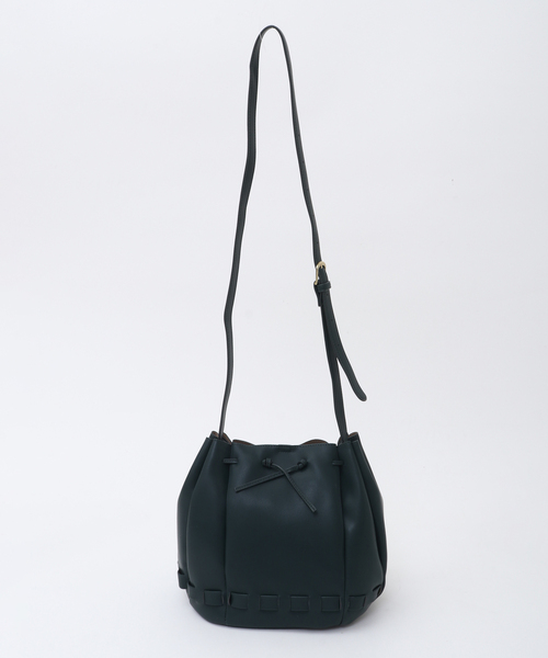 MELROSE claire（メルローズ クレール）の「【スタイリングのアクセントになるアコーディオンバッグ】（ショルダーバッグ・レディース・ダークグリーン/ブラック/ボルドー・FREE）」の16枚目の写真