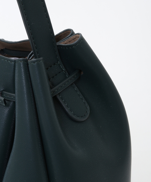 MELROSE claire（メルローズ クレール）の「【スタイリングのアクセントになるアコーディオンバッグ】（ショルダーバッグ・レディース・ダークグリーン/ブラック/ボルドー・FREE）」の18枚目の写真