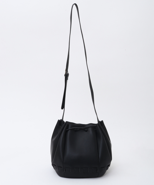 MELROSE claire（メルローズ クレール）の「【スタイリングのアクセントになるアコーディオンバッグ】（ショルダーバッグ・レディース・ダークグリーン/ブラック/ボルドー・FREE）」の13枚目の写真