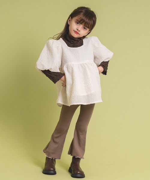 URBAN CHERRY（アーバンチェリー）の「【伸縮性・保温性バツグン】リブカットソーフレアレギンスパンツ（その他パンツ・キッズ・グレー/ブラック/ベージュ/ブラウン・150cm/110cm/120cm/130cm/140cm）」の9枚目の写真