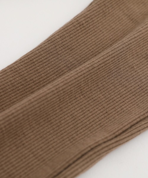 URBAN CHERRY（アーバンチェリー）の「【伸縮性・保温性バツグン】リブカットソーフレアレギンスパンツ（その他パンツ・キッズ・グレー/ブラック/ベージュ/ブラウン・150cm/110cm/120cm/130cm/140cm）」の15枚目の写真