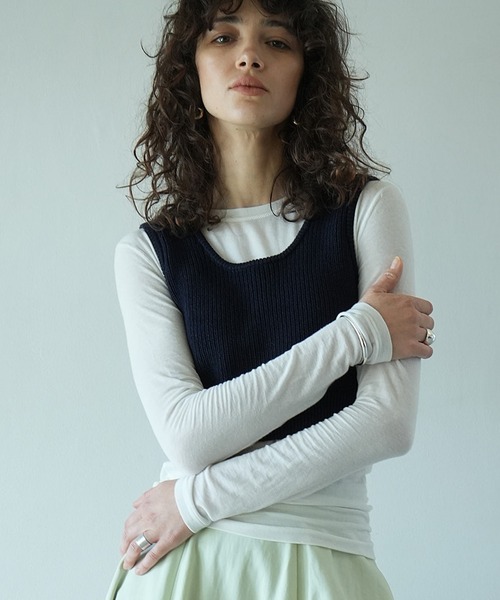 CLANE（クラネ）の「COMFORTABLE CREW TOPS（Tシャツ/カットソー・レディース・ブラック/ベージュ/ホワイト・1/2）」の2枚目の写真
