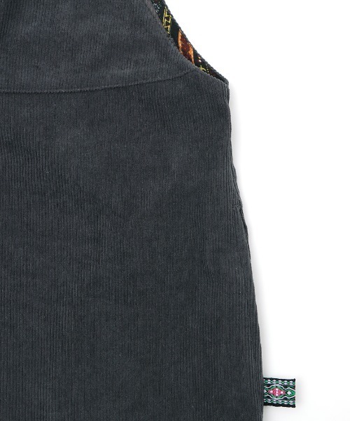 チチカカ（チチカカ）の「Ｖネックジャンスカ【大きいサイズ】（ジャンパースカート・レディース・ベージュ/オレンジ/チャコールグレー・3L）」の17枚目の写真